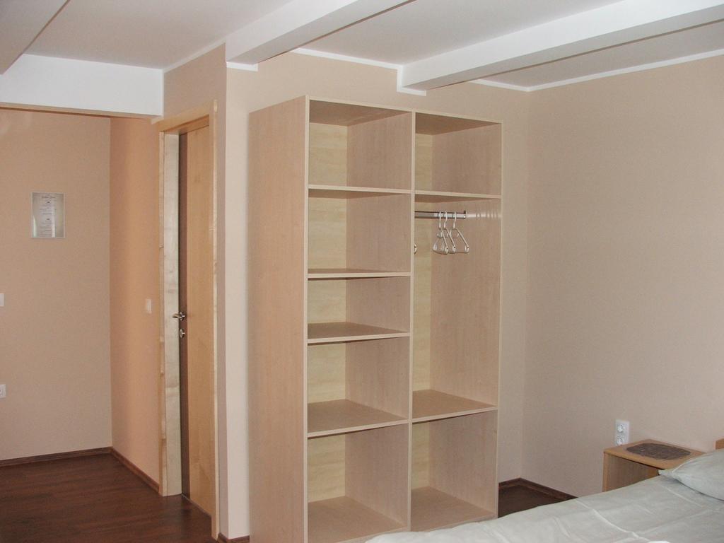 Guesthouse Živko Dobrovce Eksteriør billede